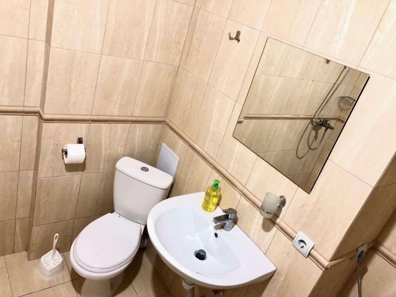 Modern Aparthotel Near Metro Pecherska 키예프 외부 사진