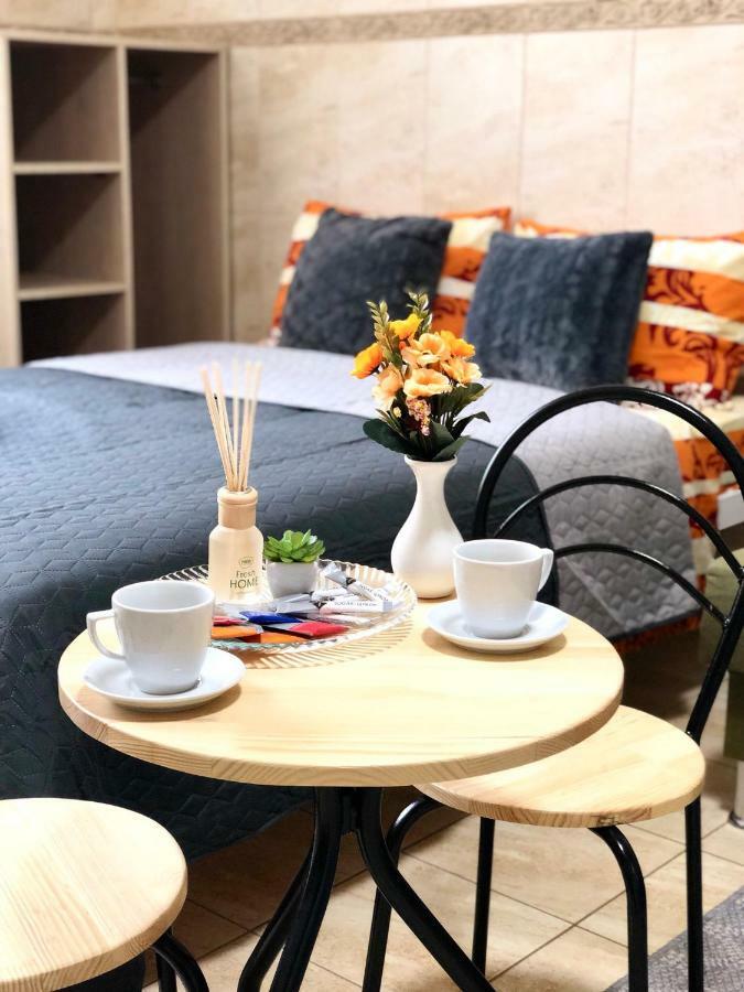 Modern Aparthotel Near Metro Pecherska 키예프 외부 사진