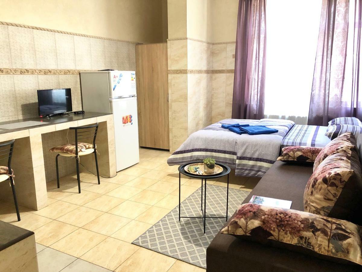 Modern Aparthotel Near Metro Pecherska 키예프 외부 사진