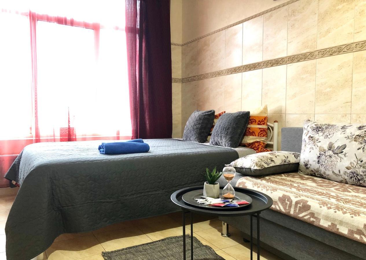 Modern Aparthotel Near Metro Pecherska 키예프 외부 사진