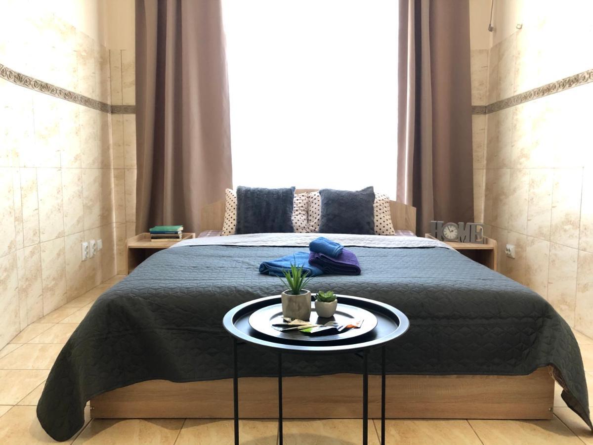 Modern Aparthotel Near Metro Pecherska 키예프 외부 사진